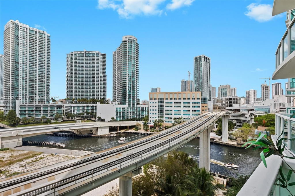 Real estate property located at 31 5 ST #1009, Miami-dade, Brickell On The River N T, Miami, FL