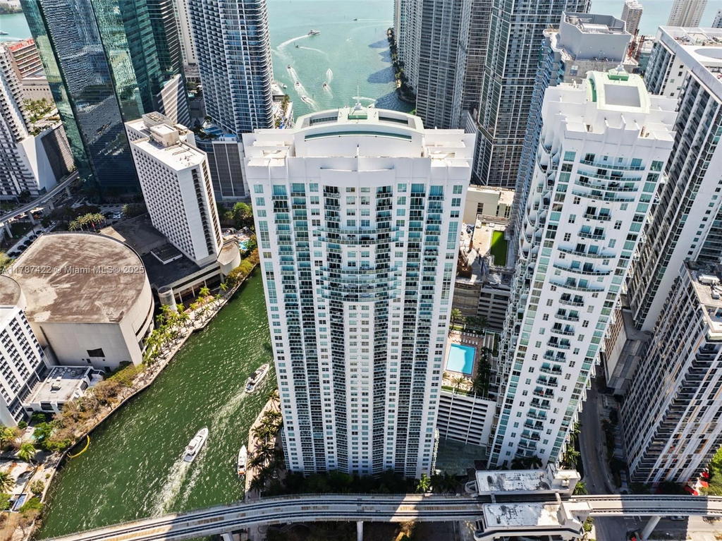 Real estate property located at 31 5 ST #1009, Miami-dade, Brickell On The River N T, Miami, FL