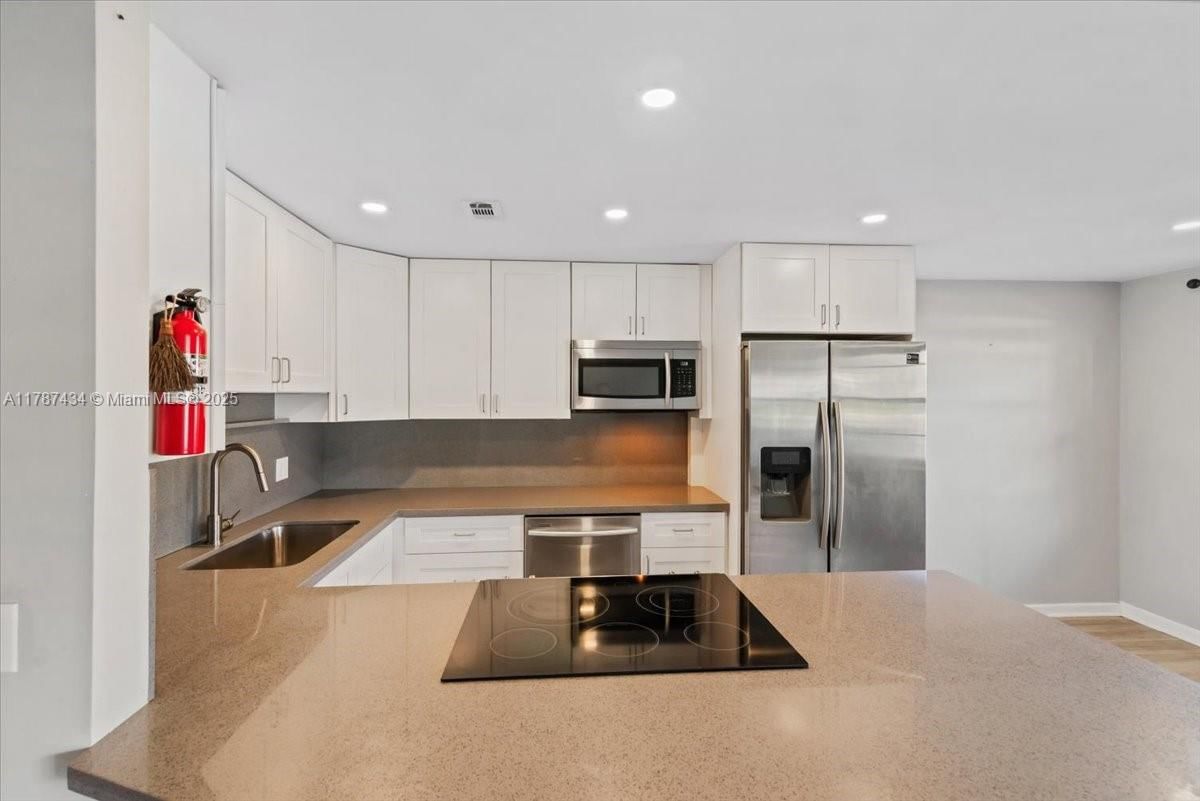 Real estate property located at 1251 134th Way #106A, Broward, Ivanhoe West At Century V, Pembroke Pines, FL