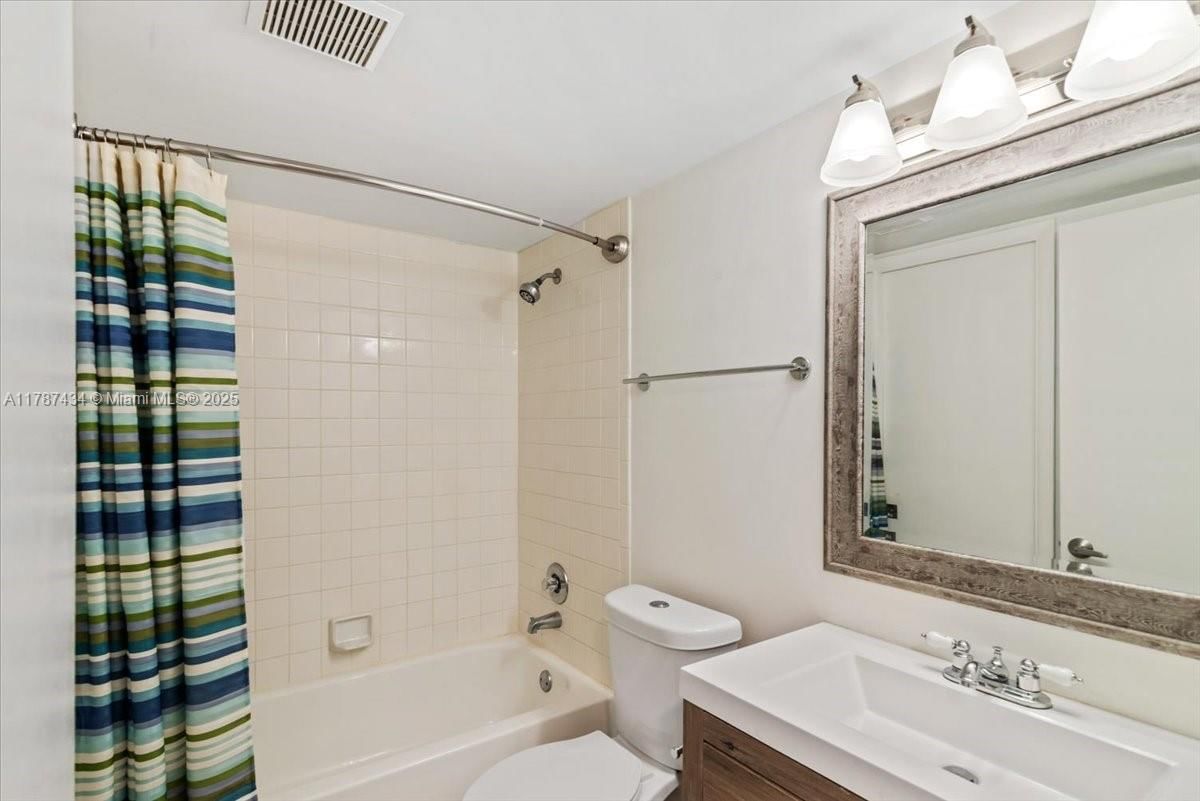 Real estate property located at 1251 134th Way #106A, Broward, Ivanhoe West At Century V, Pembroke Pines, FL