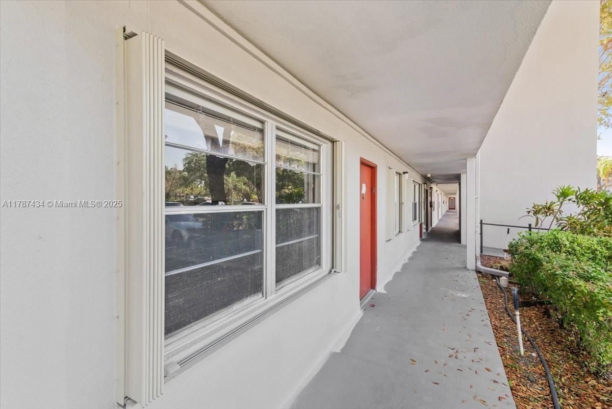 Real estate property located at 1251 134th Way #106A, Broward, Ivanhoe West At Century V, Pembroke Pines, FL