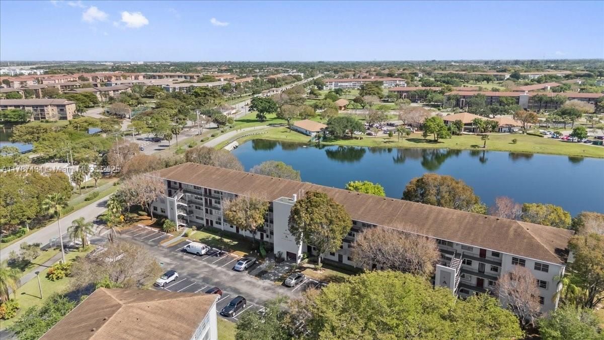 Real estate property located at 1251 134th Way #106A, Broward, Ivanhoe West At Century V, Pembroke Pines, FL