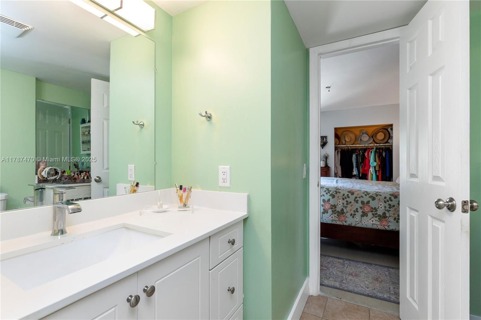 Real estate property located at 8956 Palm Tree Ln #8956, Broward, Westview Condominium Noone, Pembroke Pines, FL