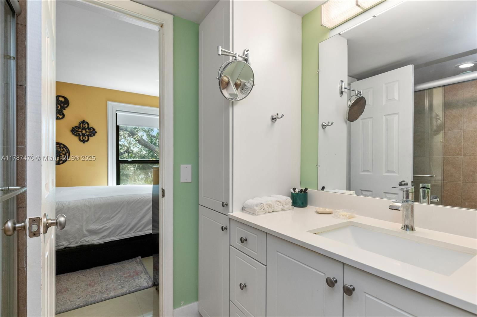 Real estate property located at 8956 Palm Tree Ln #8956, Broward, Westview Condominium Noone, Pembroke Pines, FL