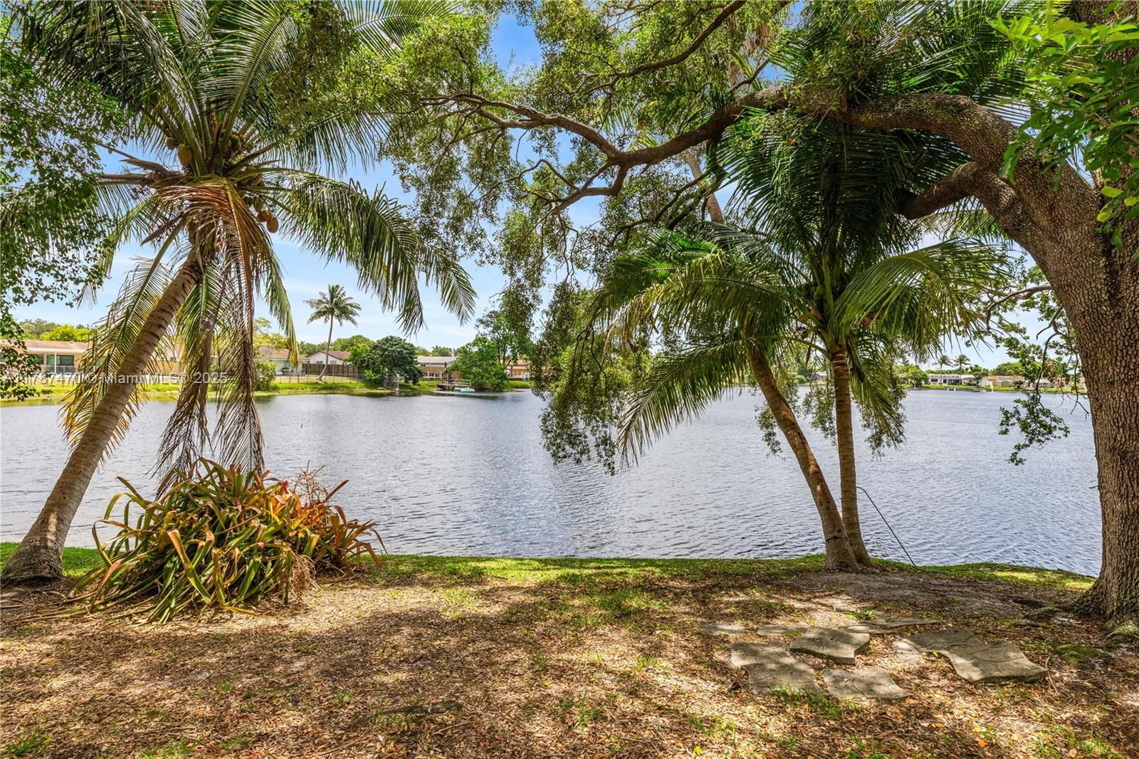 Real estate property located at 8956 Palm Tree Ln #8956, Broward, Westview Condominium Noone, Pembroke Pines, FL