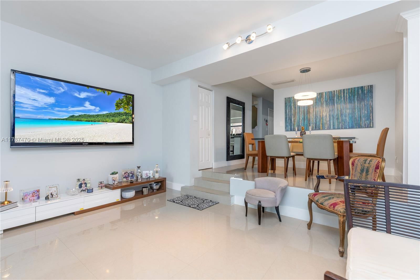 Real estate property located at 8956 Palm Tree Ln #8956, Broward, Westview Condominium Noone, Pembroke Pines, FL