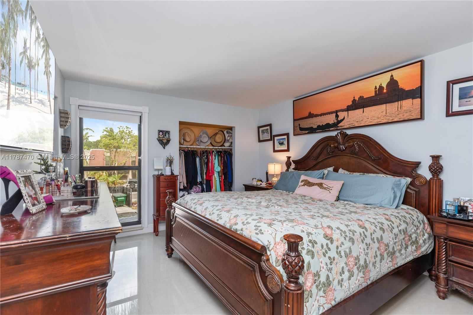 Real estate property located at 8956 Palm Tree Ln #8956, Broward, Westview Condominium Noone, Pembroke Pines, FL