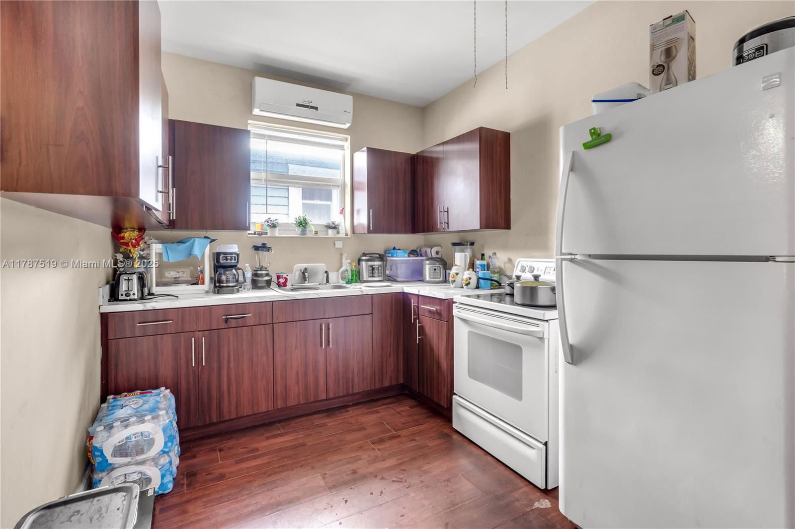Real estate property located at 2637 23 CT, Miami-dade, Westhaven, Miami, FL