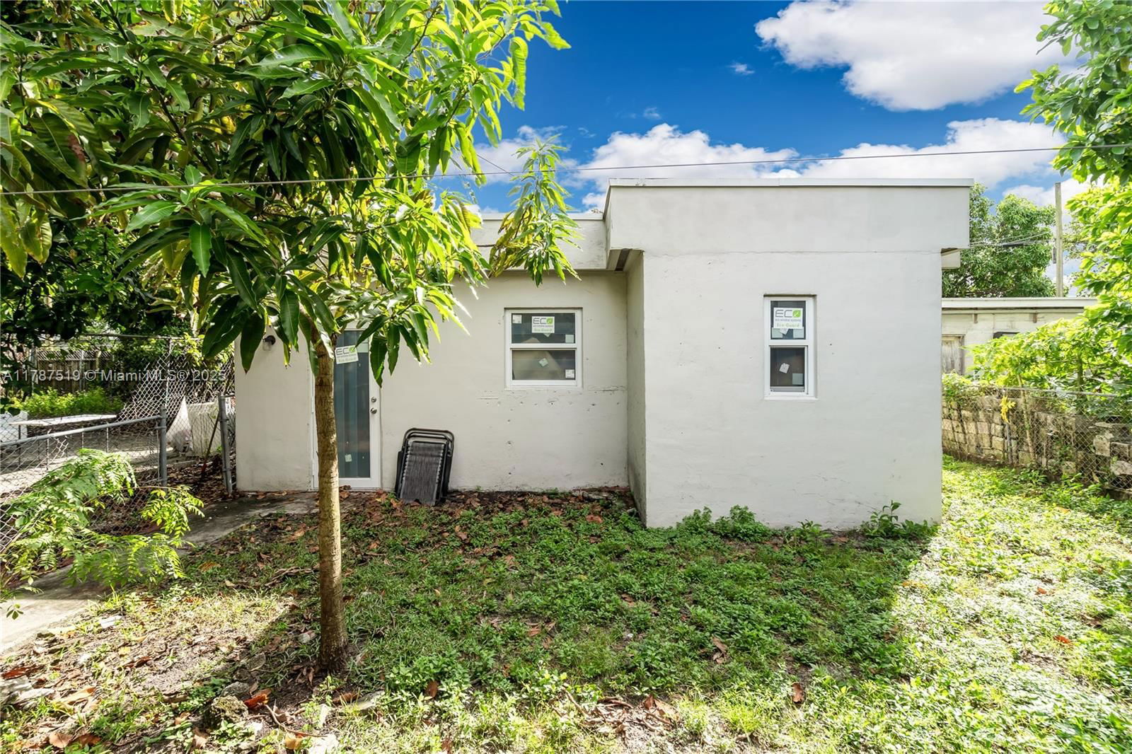 Real estate property located at 2637 23 CT, Miami-dade, Westhaven, Miami, FL