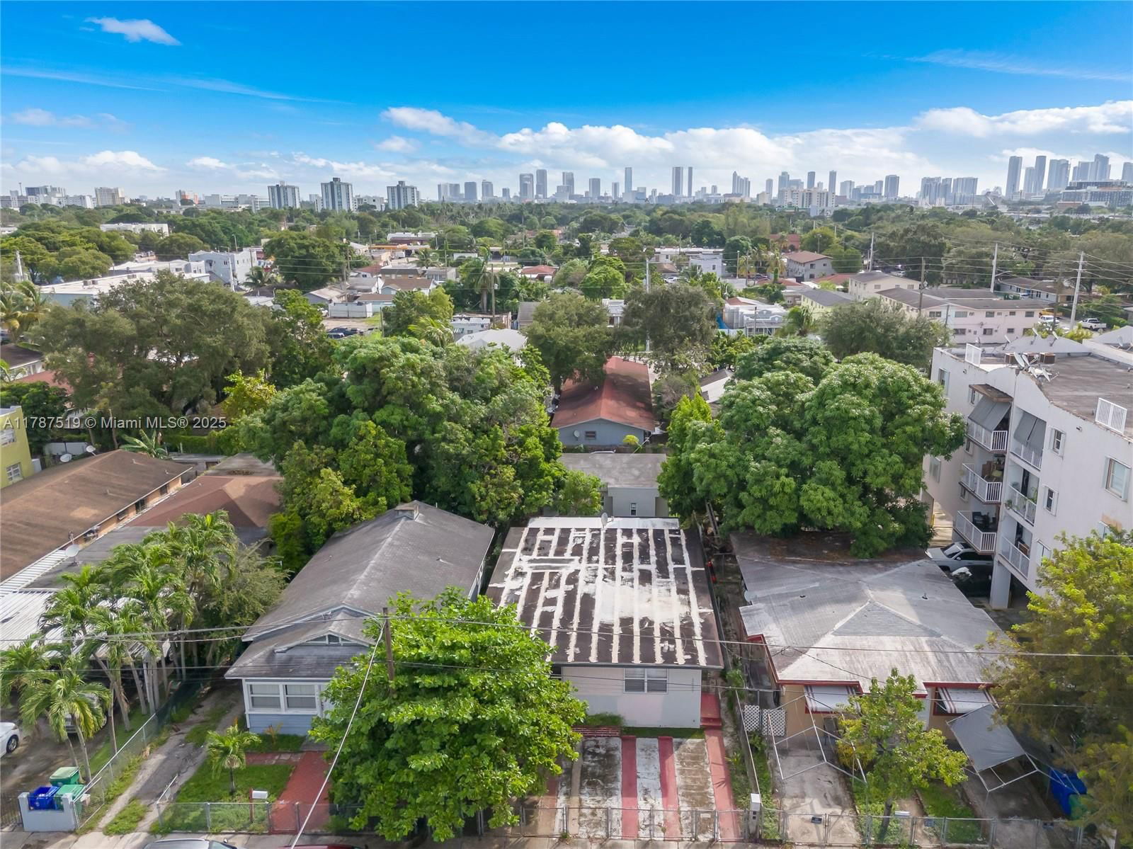 Real estate property located at 2637 23 CT, Miami-dade, Westhaven, Miami, FL