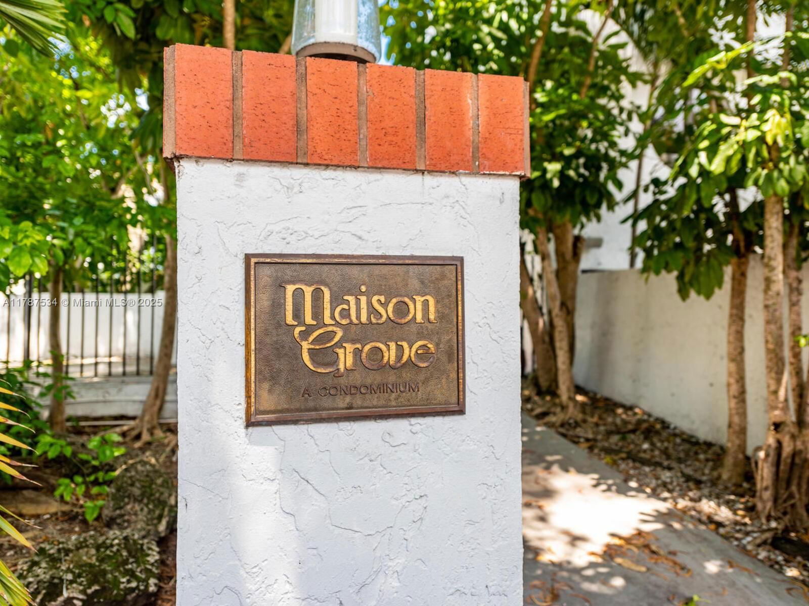 Real estate property located at 3229 Mary St #2, Miami-dade, Maison Grove Condo, Miami, FL