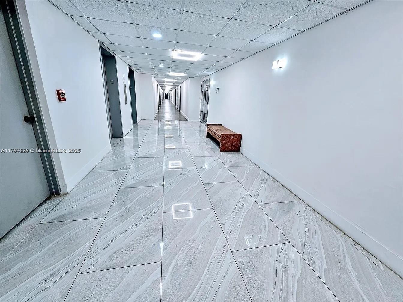 Real estate property located at 4200 Hillcrest Dr #1017, Broward, Hillcrest East No 24 Cond, Hollywood, FL