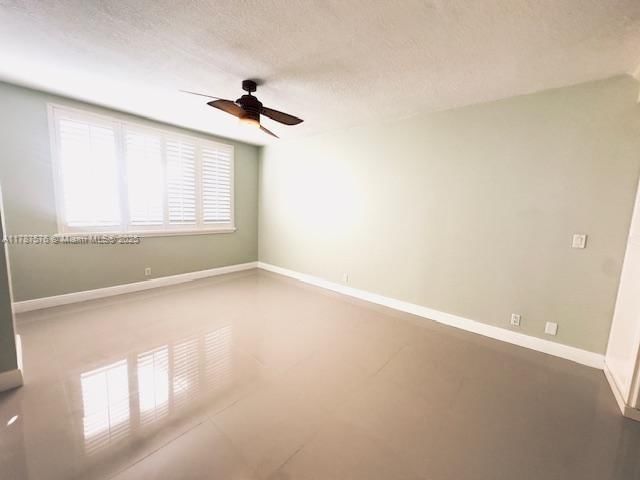 Real estate property located at 4200 Hillcrest Dr #1017, Broward, Hillcrest East No 24 Cond, Hollywood, FL