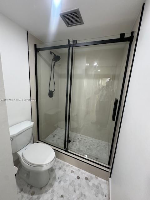 Real estate property located at 4200 Hillcrest Dr #1017, Broward, Hillcrest East No 24 Cond, Hollywood, FL