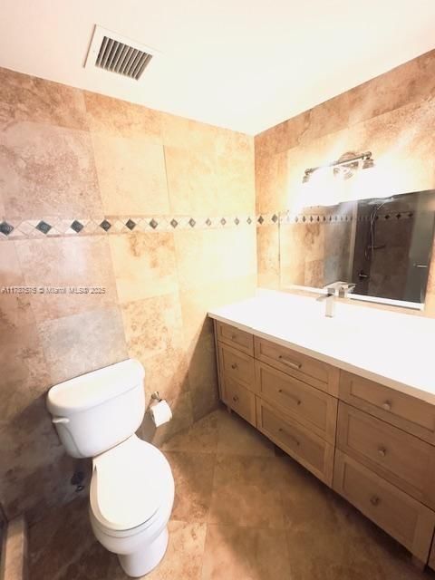 Real estate property located at 4200 Hillcrest Dr #1017, Broward, Hillcrest East No 24 Cond, Hollywood, FL