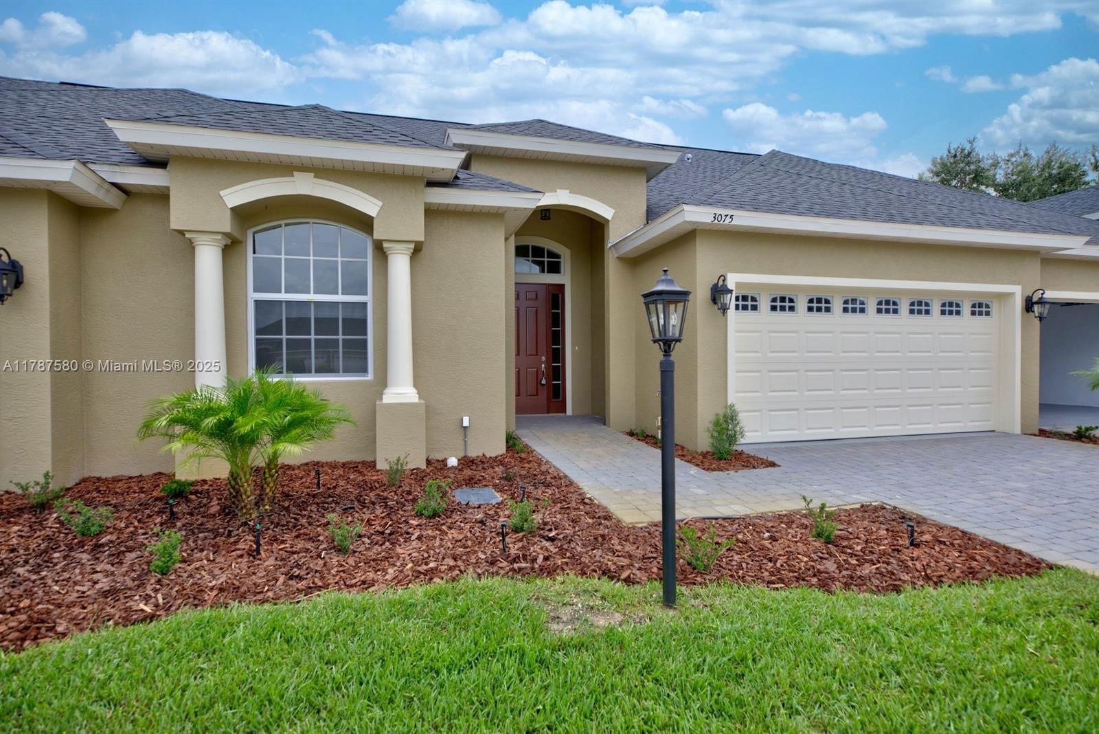 Real estate property located at 3075 Royal Oaks Court, Highlands, Royal Oaks, Sebring, FL