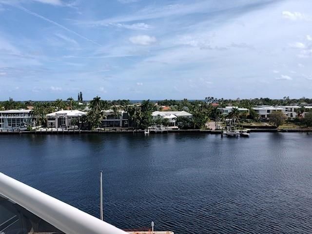 Real estate property located at 20515 Country Club Dr #646, Miami-dade, Waterview Condo, Aventura, FL