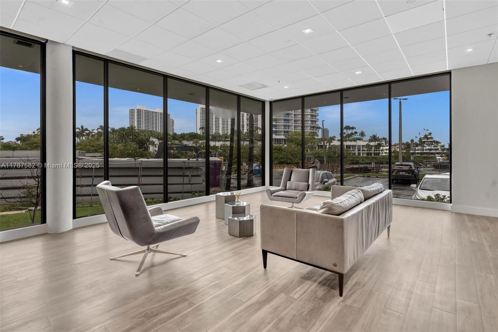 Real estate property located at 20515 Country Club Dr #646, Miami-dade, Waterview Condo, Aventura, FL