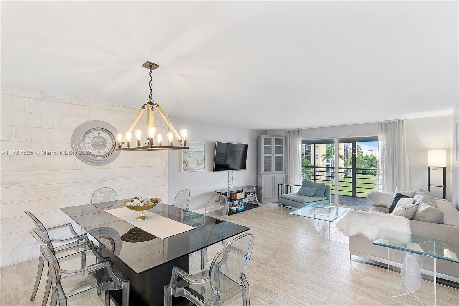 Real estate property located at 441 3 rd. St. #302, Broward, Meadowbrook Lakes View Co, Dania Beach, FL