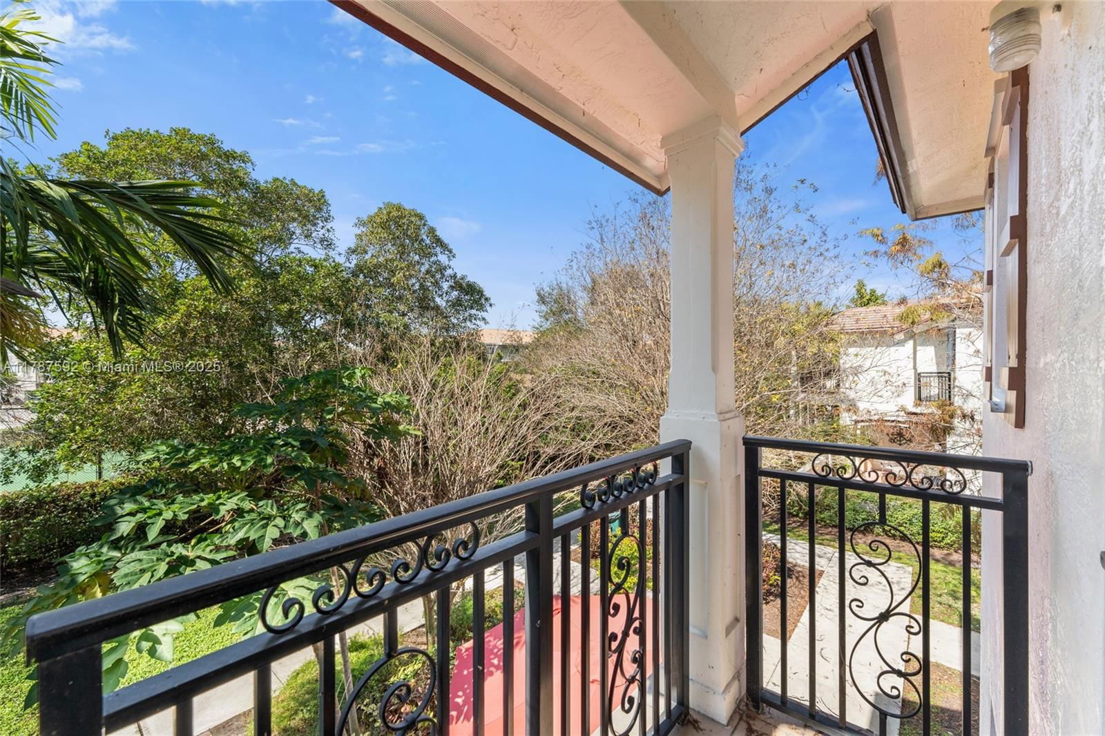 Real estate property located at 4501 Mimosa Ter #1404, Broward, Paloma Lakes Condominium, Coconut Creek, FL