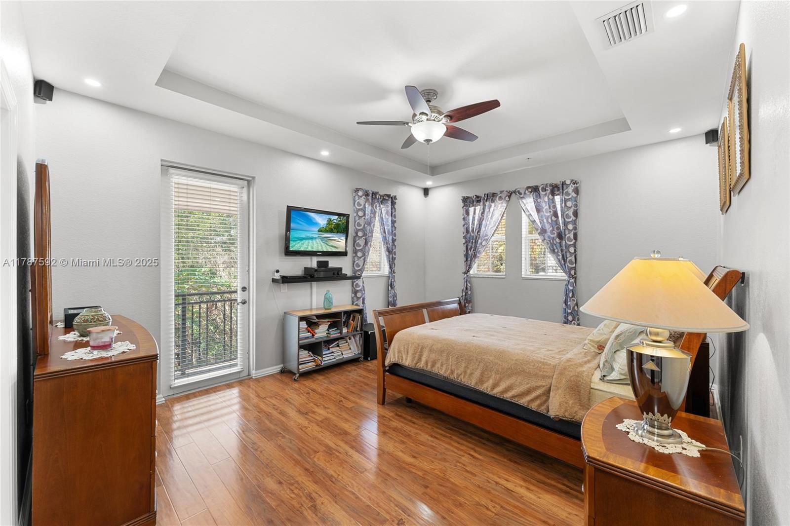 Real estate property located at 4501 Mimosa Ter #1404, Broward, Paloma Lakes Condominium, Coconut Creek, FL