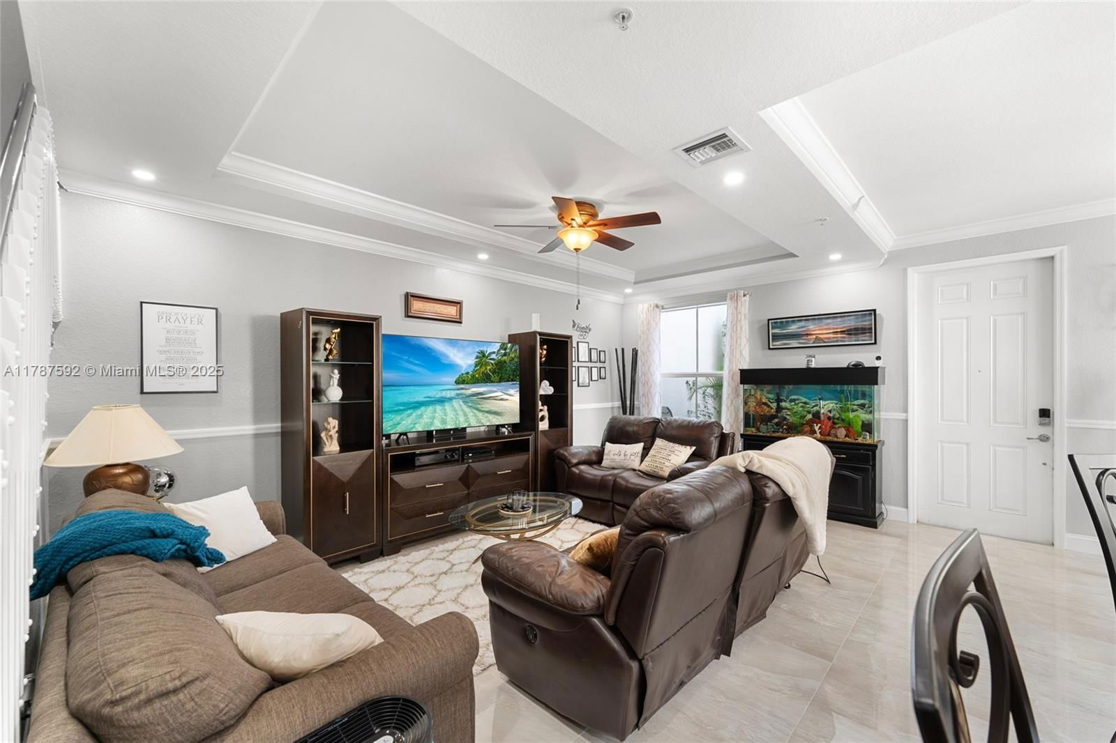 Real estate property located at 4501 Mimosa Ter #1404, Broward, Paloma Lakes Condominium, Coconut Creek, FL