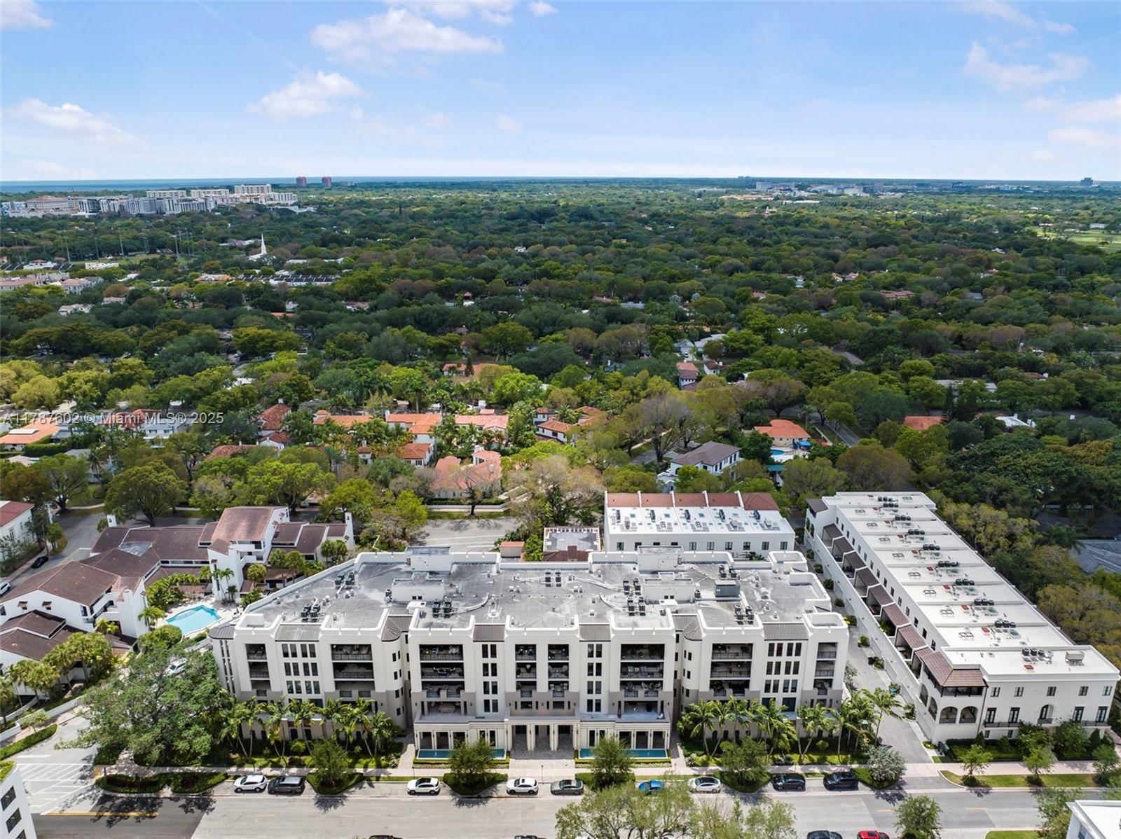 Real estate property located at 718 Valencia Ave #206, Miami-dade, Biltmore Parc Condo, Coral Gables, FL