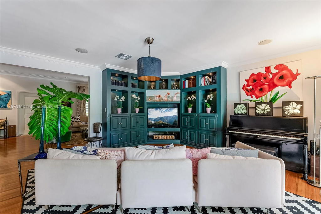 Real estate property located at 4404 Alhambra Cir, Miami-dade, C Gab Country Club Sec 5, Coral Gables, FL