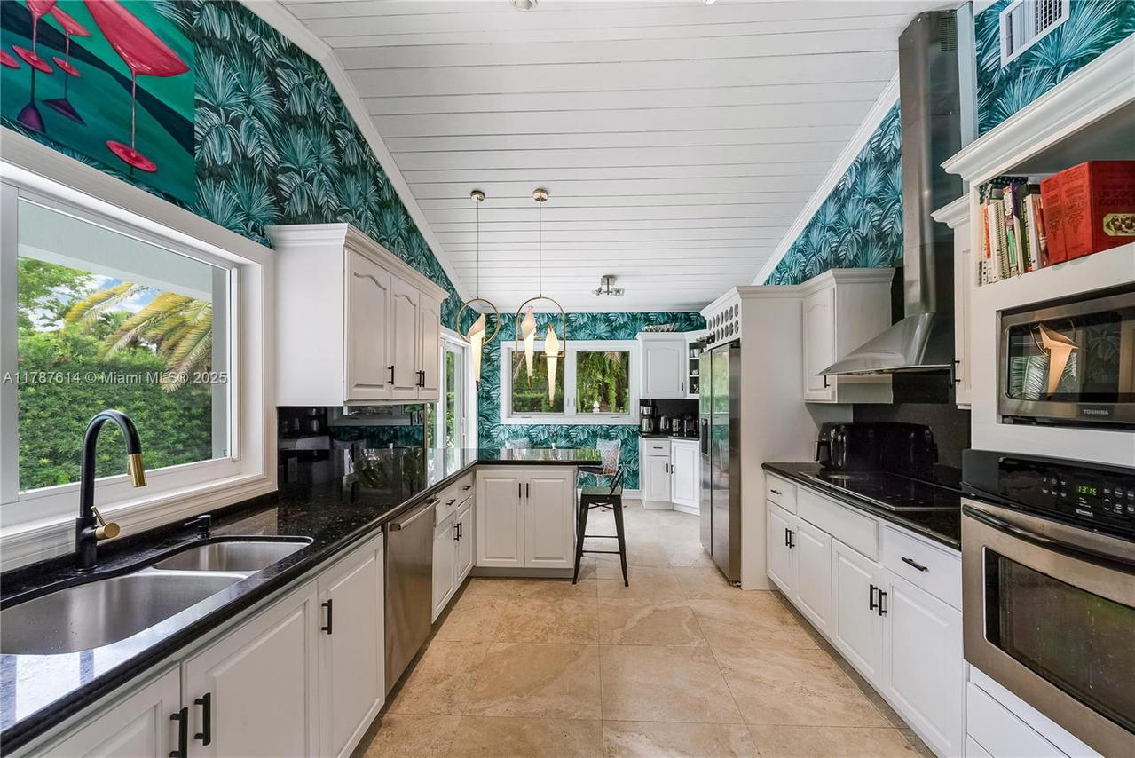 Real estate property located at 4404 Alhambra Cir, Miami-dade, C Gab Country Club Sec 5, Coral Gables, FL