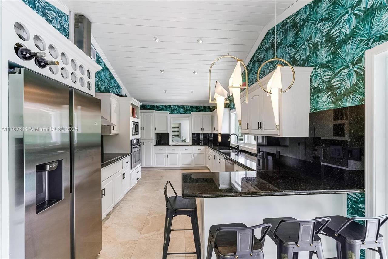 Real estate property located at 4404 Alhambra Cir, Miami-dade, C Gab Country Club Sec 5, Coral Gables, FL