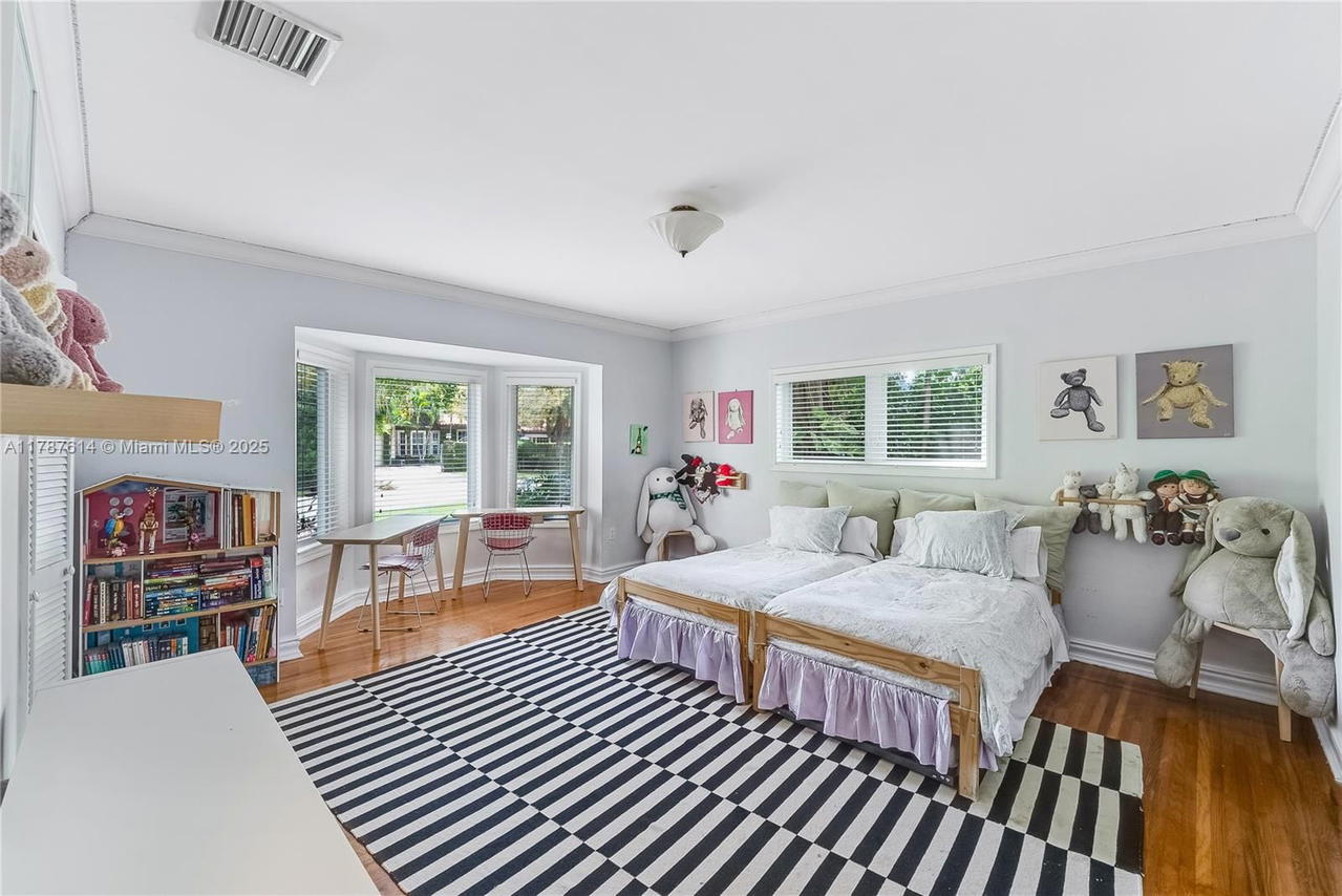 Real estate property located at 4404 Alhambra Cir, Miami-dade, C Gab Country Club Sec 5, Coral Gables, FL
