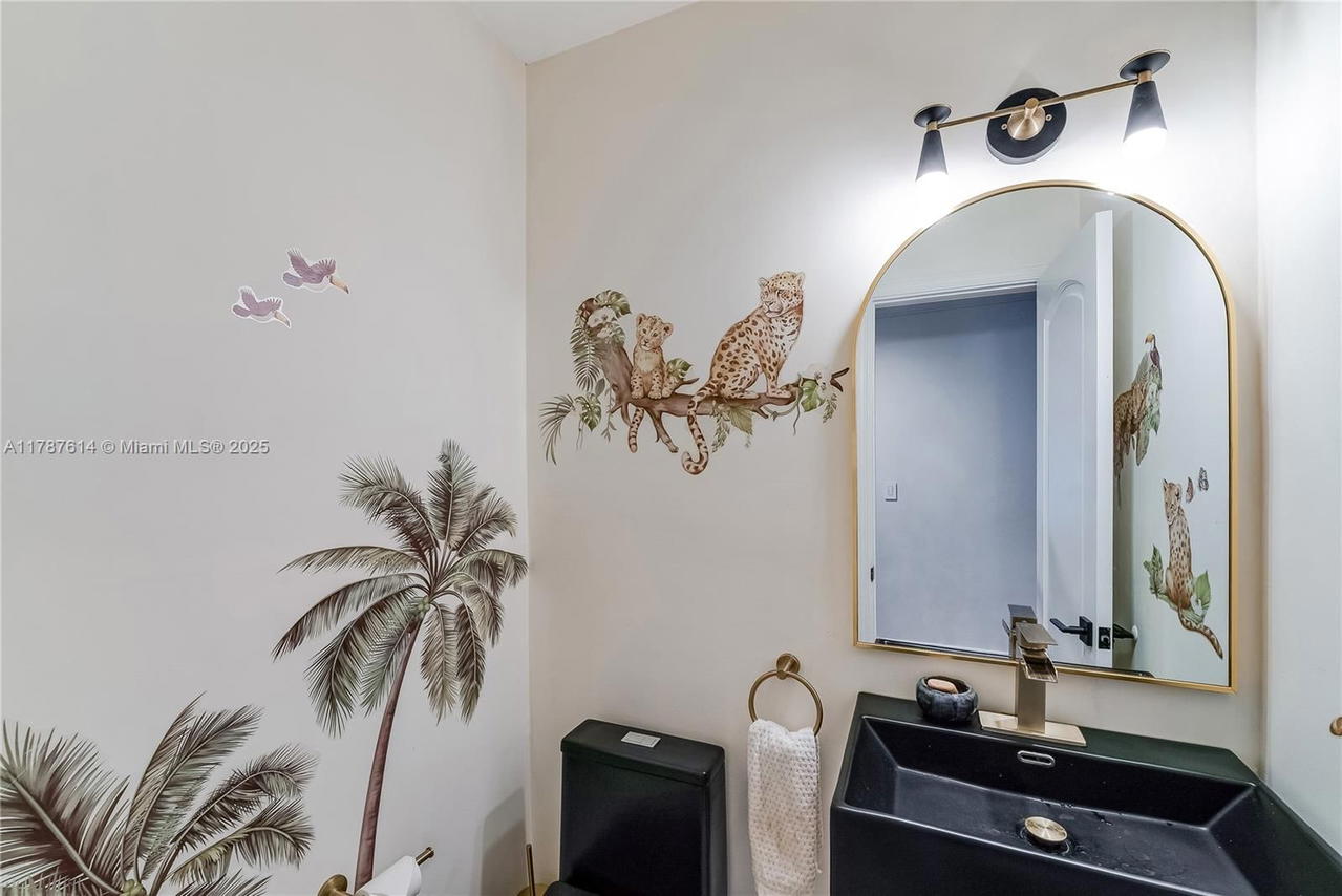 Real estate property located at 4404 Alhambra Cir, Miami-dade, C Gab Country Club Sec 5, Coral Gables, FL