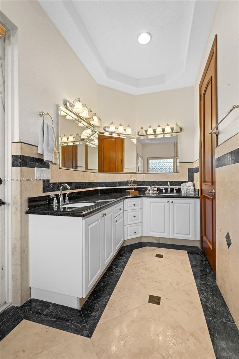 Real estate property located at 19382 293rd St, Miami-dade, Biscado Ests Sec 1, Homestead, FL