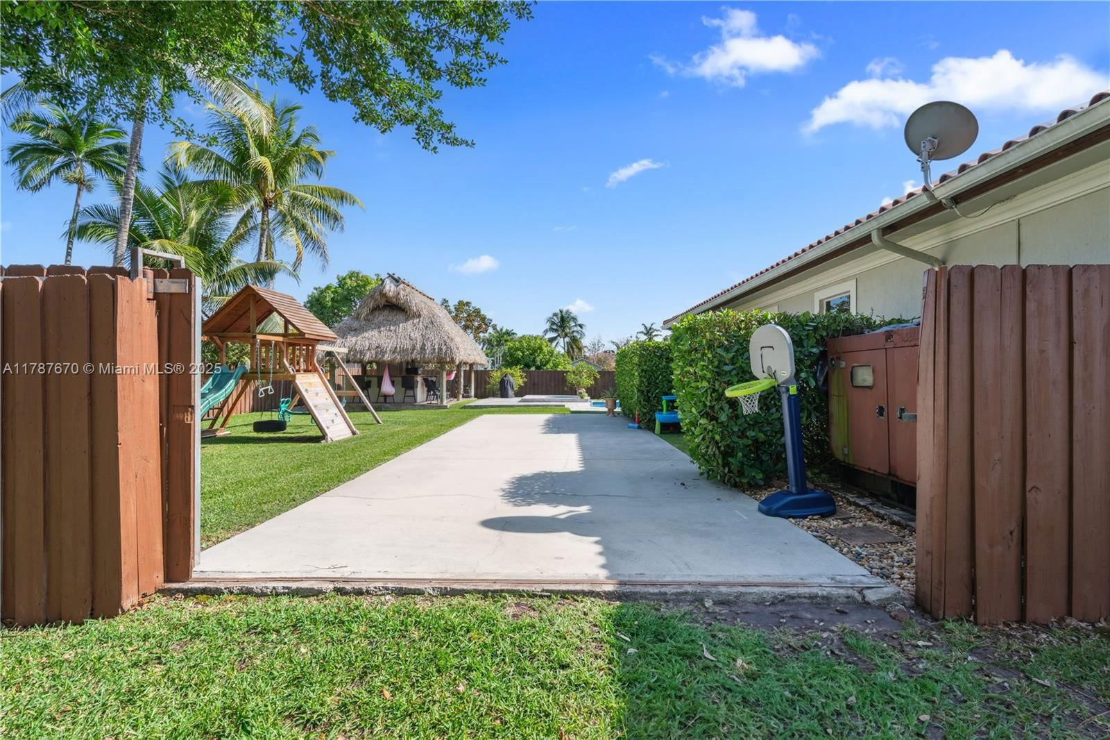 Real estate property located at 19382 293rd St, Miami-dade, Biscado Ests Sec 1, Homestead, FL