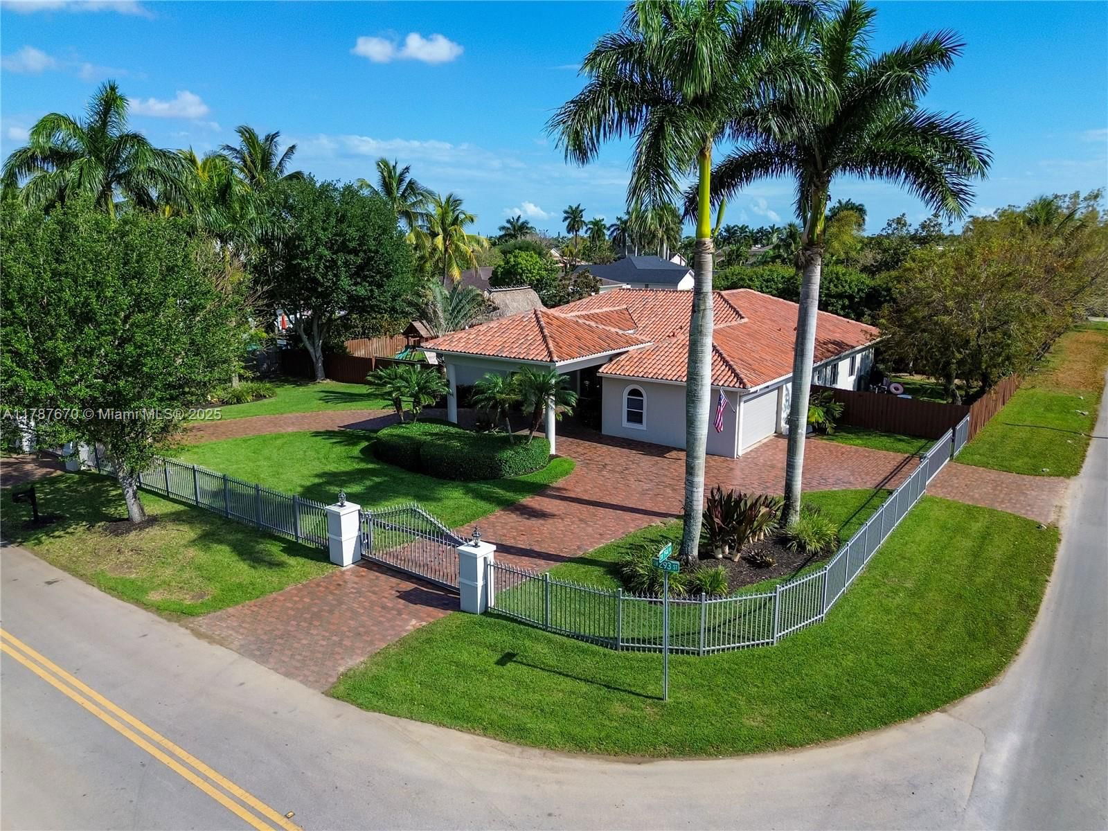 Real estate property located at 19382 293rd St, Miami-dade, Biscado Ests Sec 1, Homestead, FL