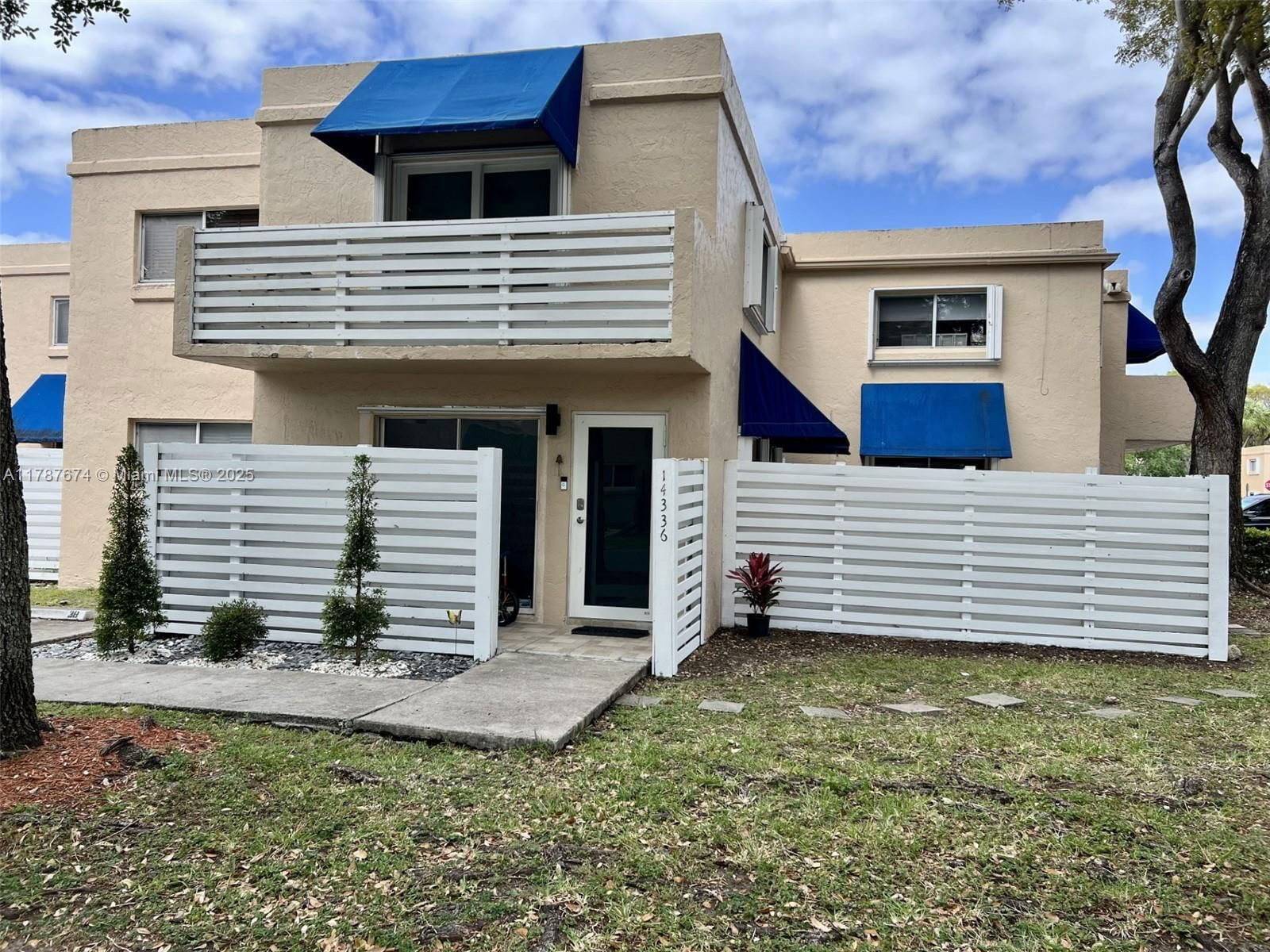 Real estate property located at 14336 97th Ln, Miami-dade, Kendall Center, Miami, FL