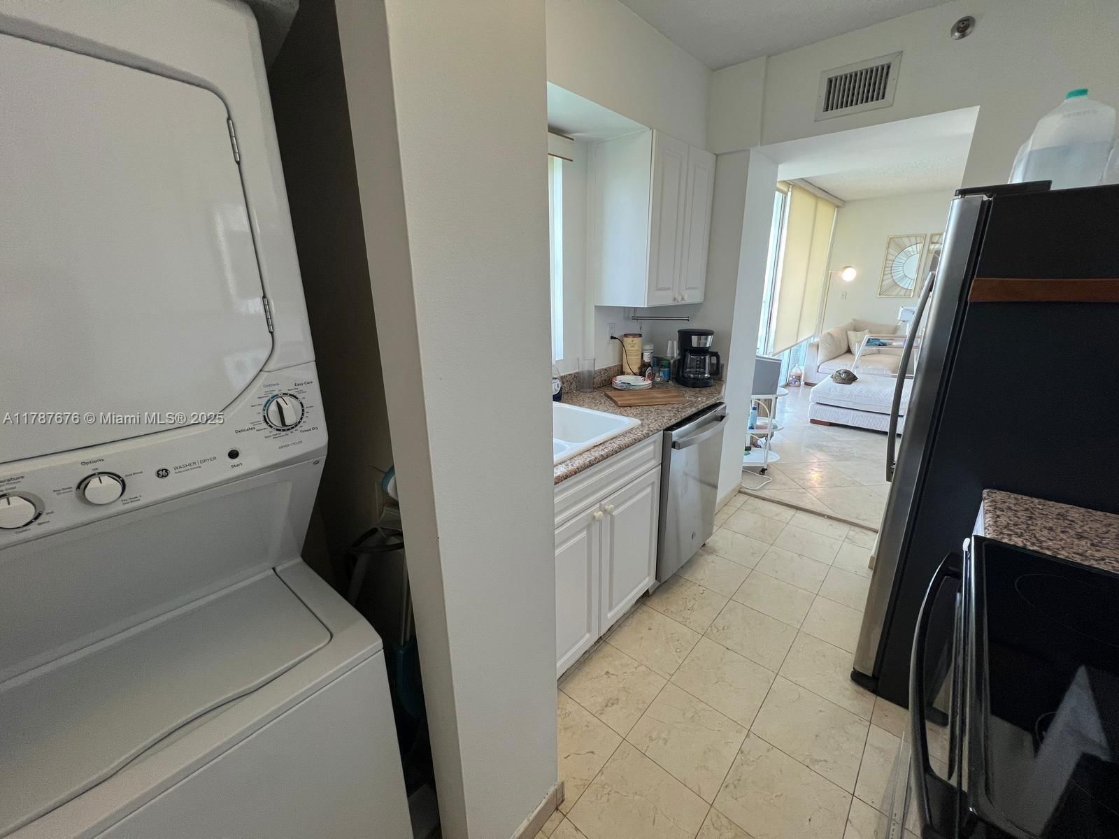 Real estate property located at 5900 Collins Ave #1505, Miami-dade, The Grandview Condo, Miami Beach, FL