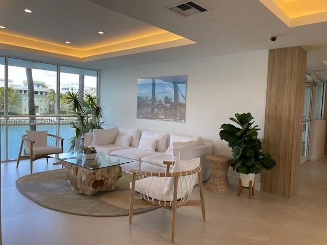 Real estate property located at 5900 Collins Ave #1505, Miami-dade, The Grandview Condo, Miami Beach, FL