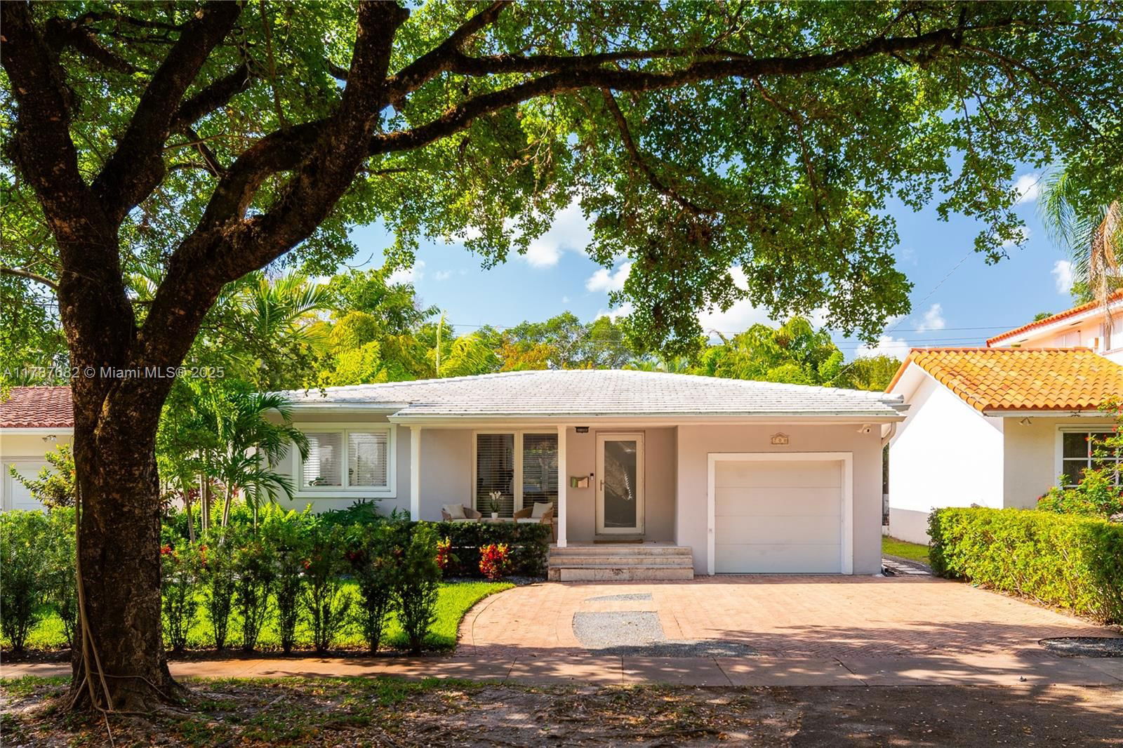 Real estate property located at 708 Majorca Ave, Miami-dade, Coral Gables Sec B, Coral Gables, FL