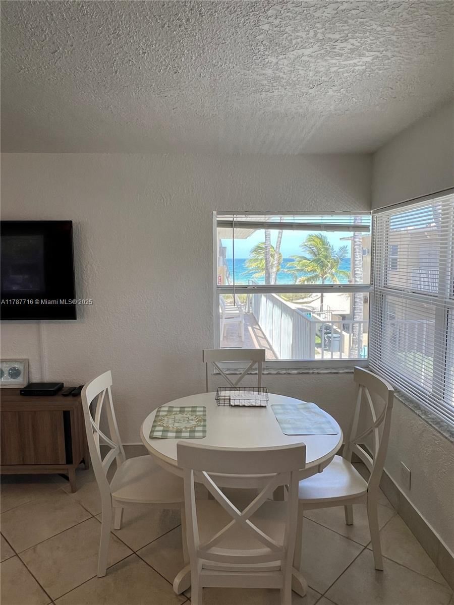 Real estate property located at 4520 El Mar Dr #16, Broward, Southern Seas Condo, Lauderdale By The Sea, FL