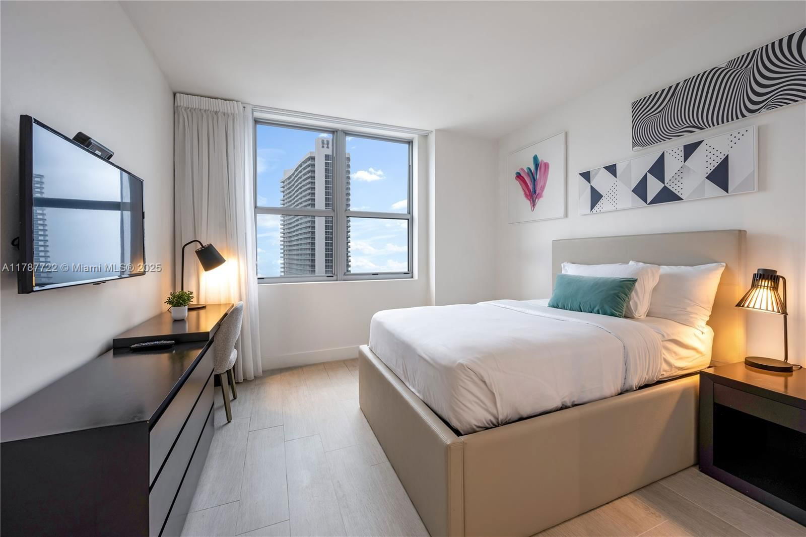 Real estate property located at 4010 Ocean Dr R2501, Broward, 4010 South Ocean Condo, Hollywood, FL