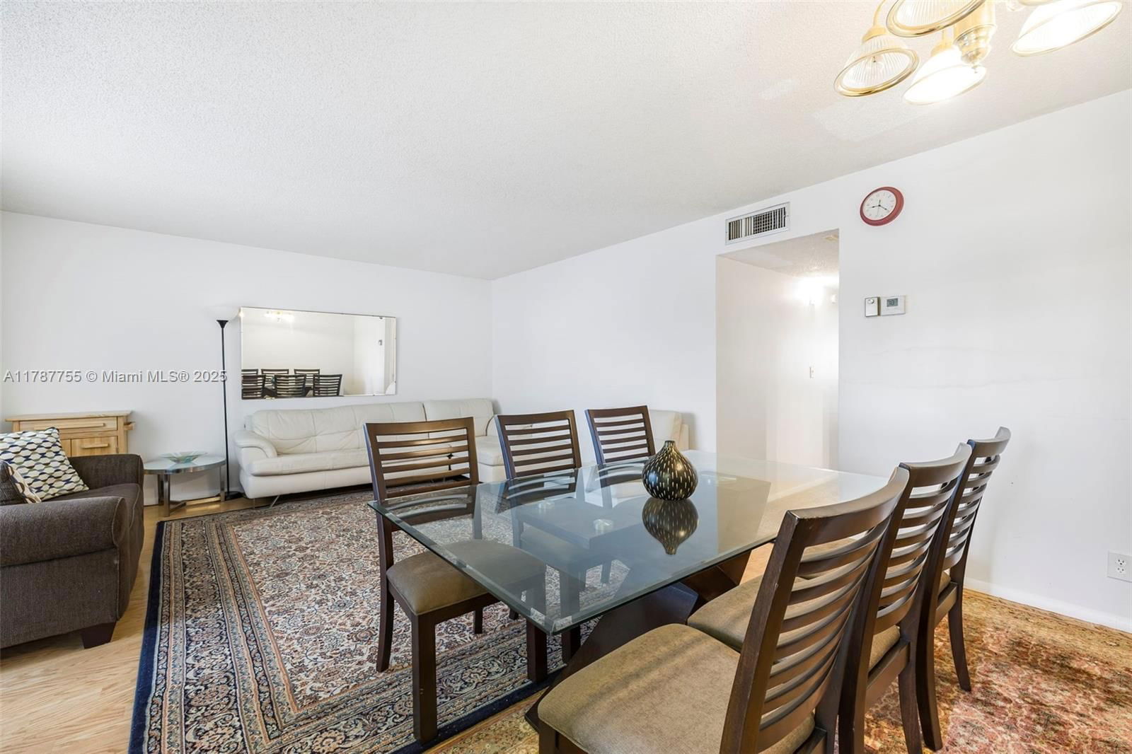 Real estate property located at 5300 Washington St Q207, Broward, Beverly Hills Condo Numbe, Hollywood, FL