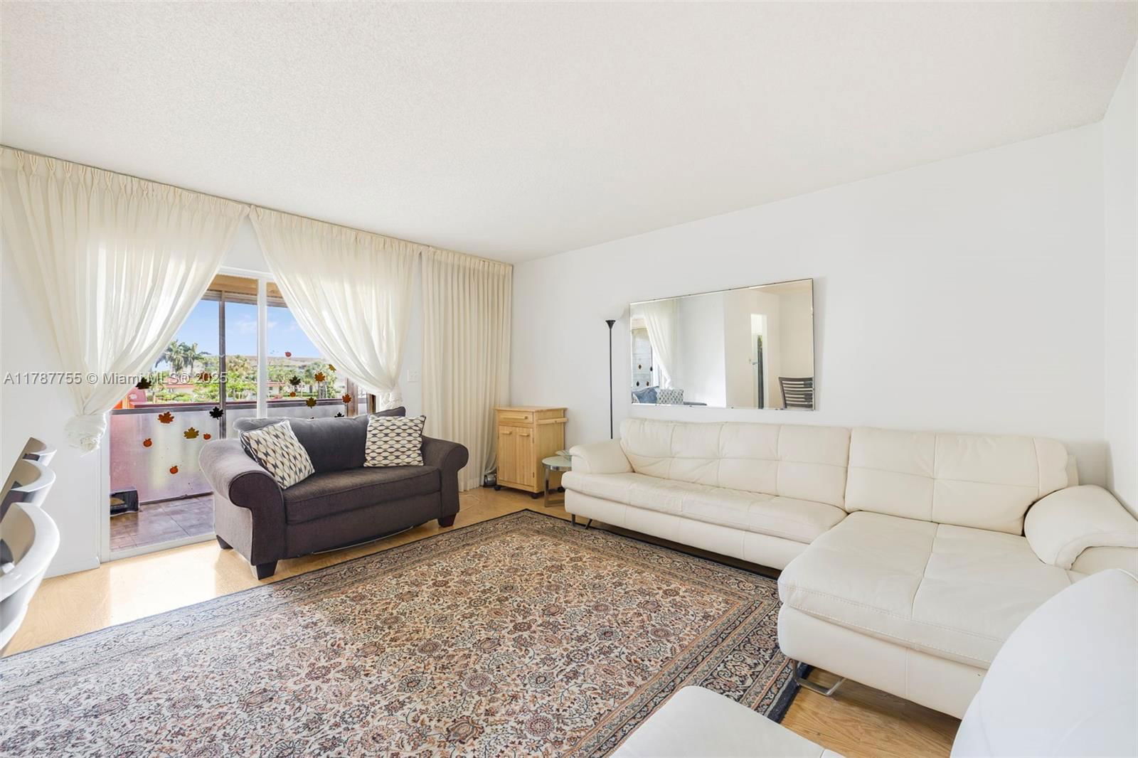 Real estate property located at 5300 Washington St Q207, Broward, Beverly Hills Condo Numbe, Hollywood, FL