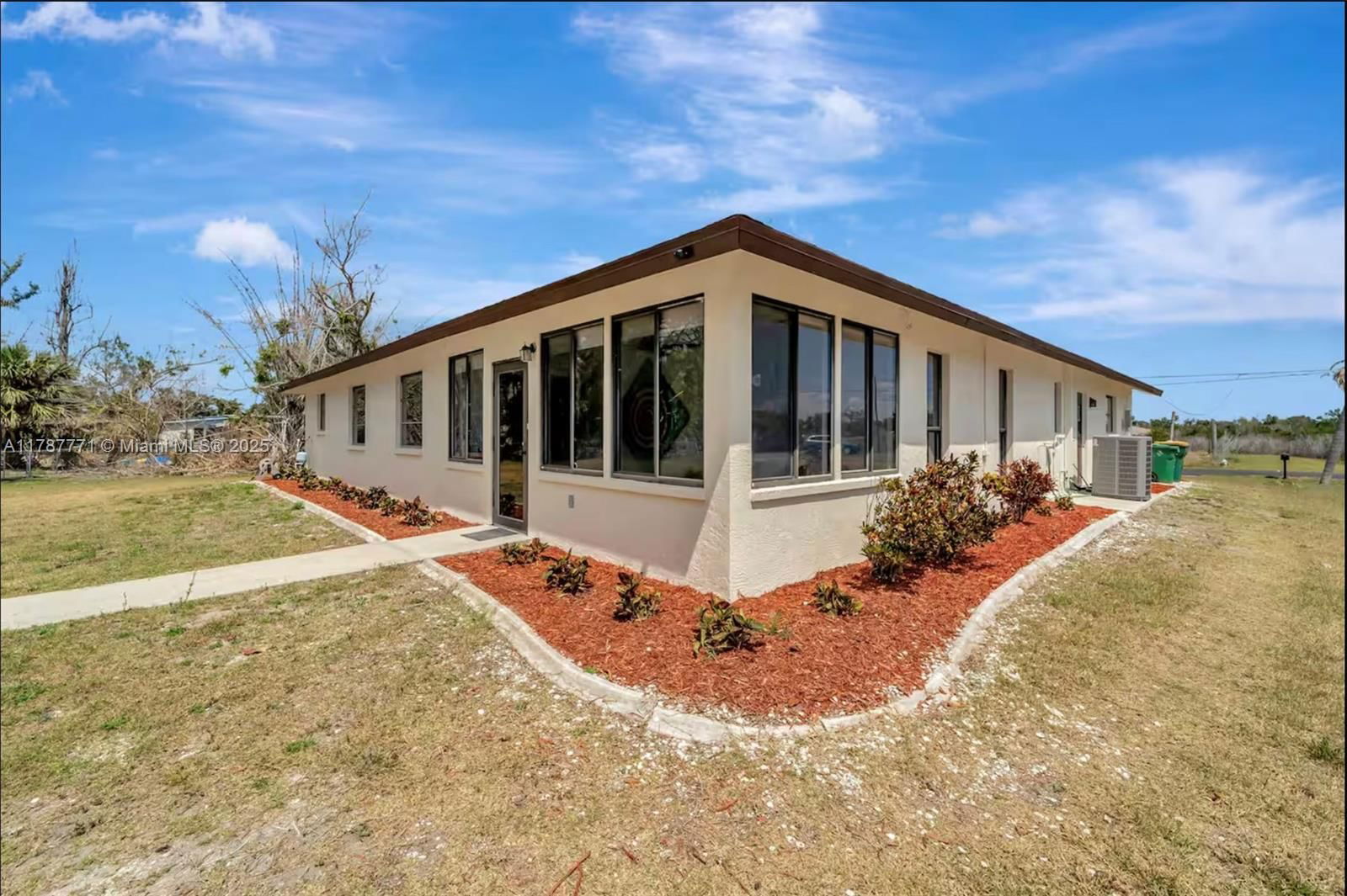 Real estate property located at 1340 Manor, Charlotte, Englewood Gardens Replat, Other City - In The State Of Florida, FL