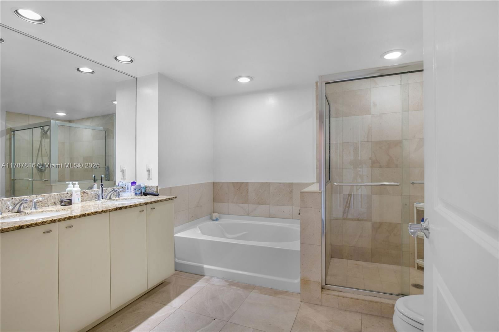 Real estate property located at 610 Las Olas Blvd #513N, Broward, Symphony North Condo, Fort Lauderdale, FL