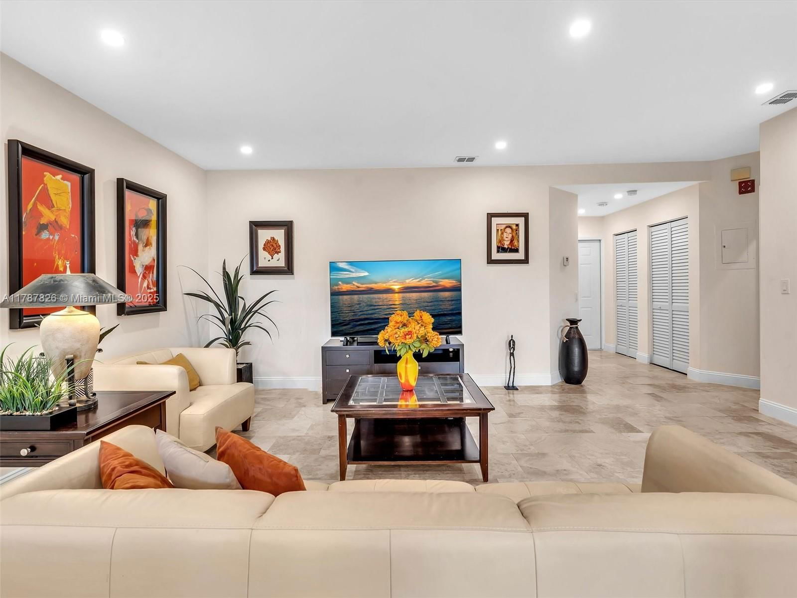 Real estate property located at 6538 Via Regina #9, Palm Beach, Plum At Boca Pointe Condo, Boca Raton, FL