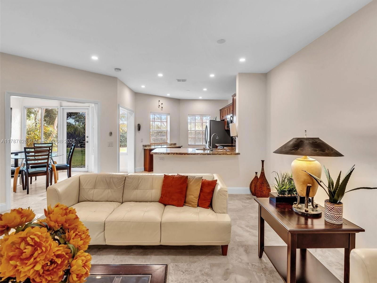 Real estate property located at 6538 Via Regina #9, Palm Beach, Plum At Boca Pointe Condo, Boca Raton, FL