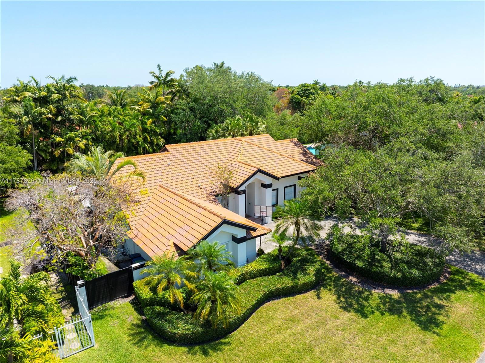 Real estate property located at 16125 84th Pl, Miami-dade, Pine Glenn Estates, Palmetto Bay, FL