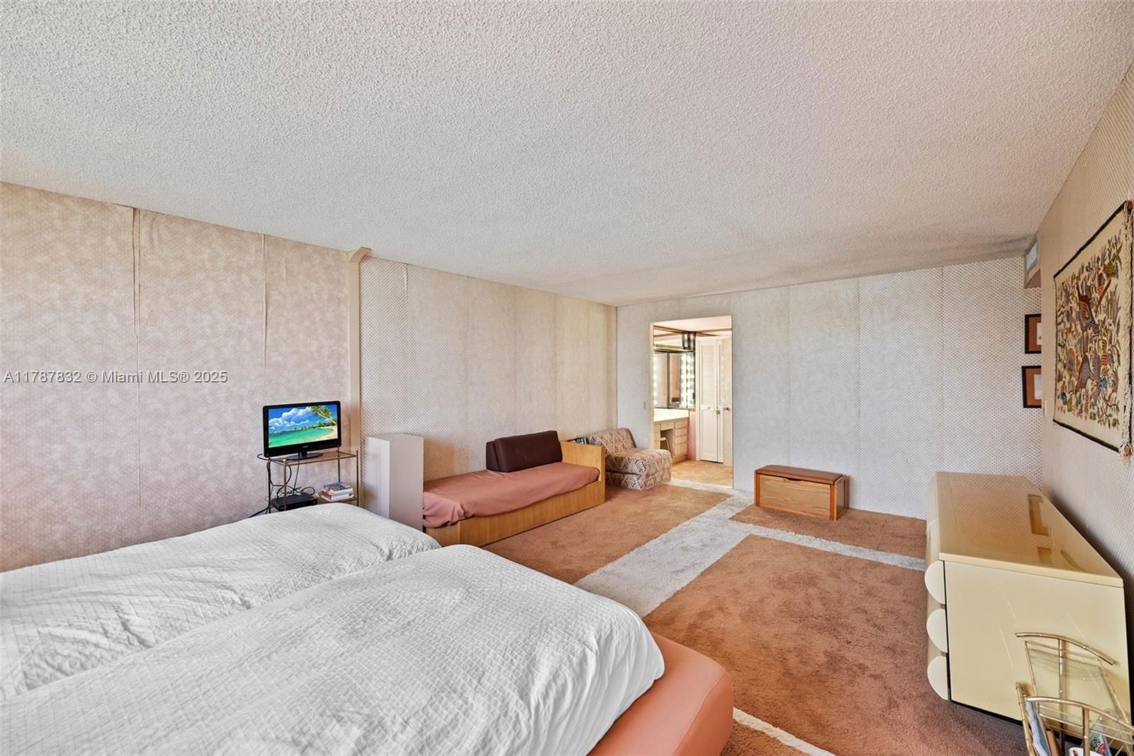 Real estate property located at 1800 114th St #1704, Miami-dade, Cricket Club Condo, Miami, FL