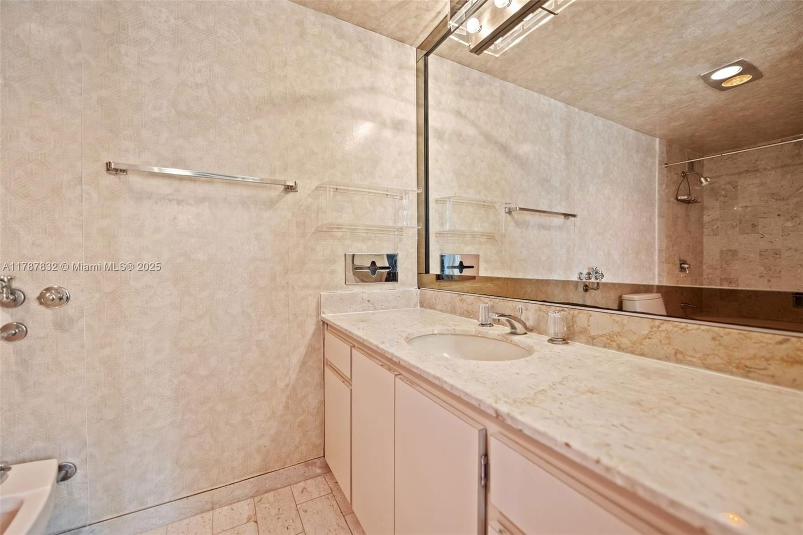 Real estate property located at 1800 114th St #1704, Miami-dade, Cricket Club Condo, Miami, FL